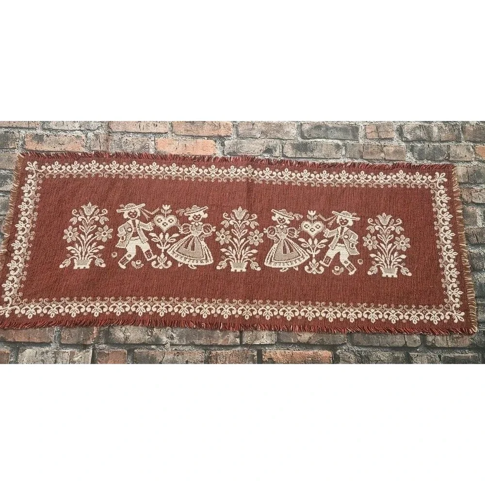 Woven Table Runner Bavarian Dancers Folk Art Cotton Linen 14x37 in Red
